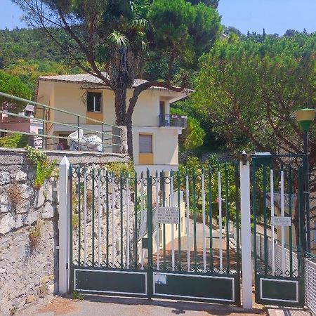 Forti Genova-Free Parking Castellaccio Apartment 2 Dış mekan fotoğraf